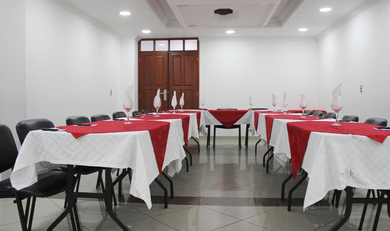 Aw Hotel Salitre Real Богота Екстериор снимка