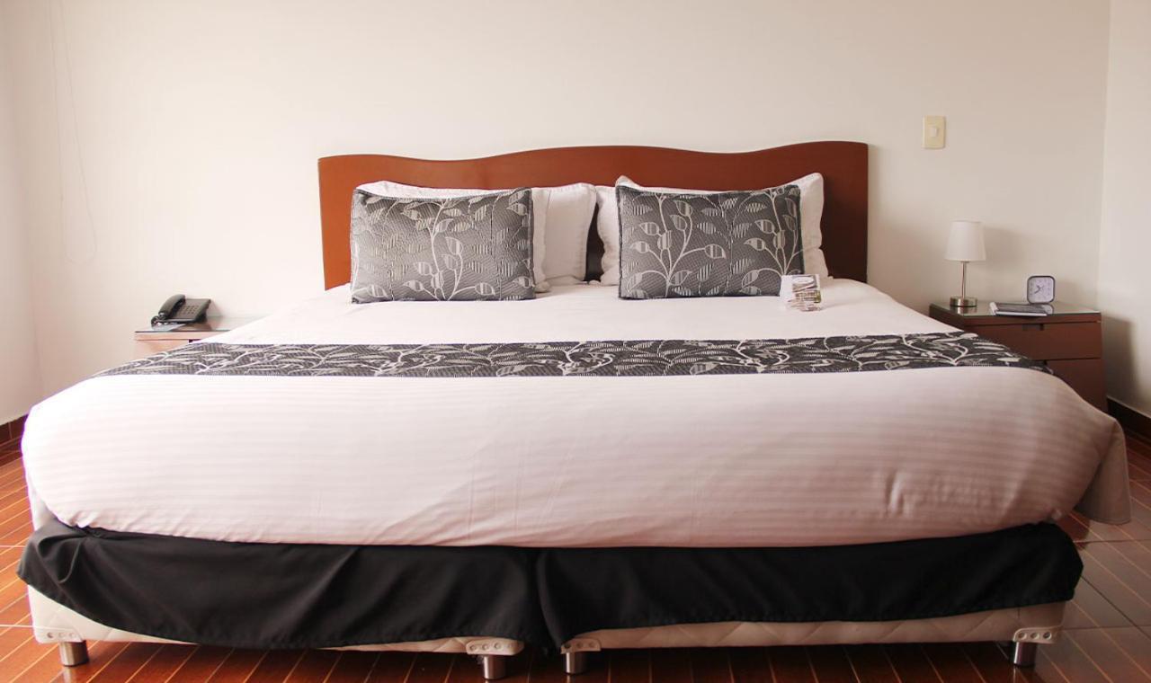 Aw Hotel Salitre Real Богота Екстериор снимка