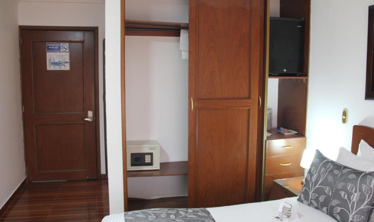 Aw Hotel Salitre Real Богота Екстериор снимка